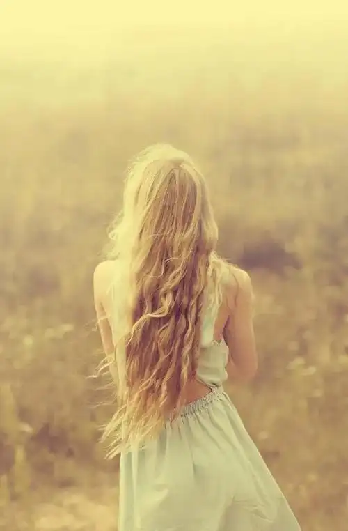 本文关键词:女生背影图片唯美高清,最美的女背影照片,唯美背影图片