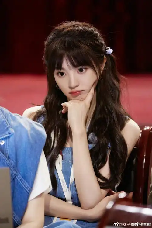 田曦薇女子推理社单人剧照