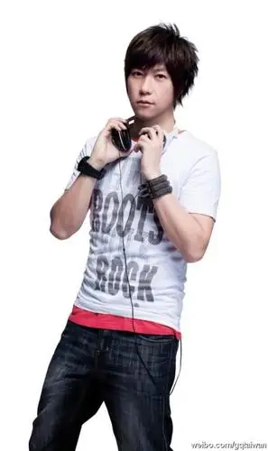 阿信,到底是"五月天"里的还是"信乐团"里的?