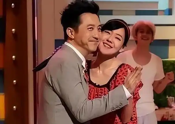 庾澄庆:不知不觉63岁的他都再婚8年啦,第二任老婆为他生一男一