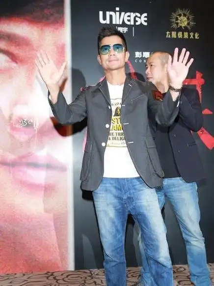 郭富城才是反油腻第一人不穿大叔装裤子短一截帅气不凡