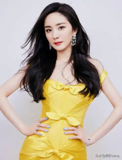 杨幂身穿2005年的礼服,粉丝却很高兴,只因这件礼服不一般_高定_品牌