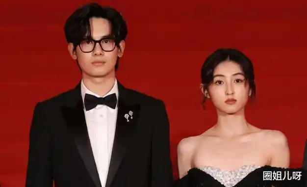 张子枫胡先煦这两张娃娃脸,演夫妻好违和啊|童星|吴磊|演员|演艺事业