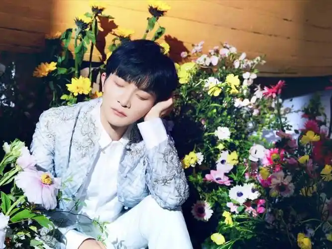 原创鞠婧祎刘学义花间令热播周深献唱主题曲墨香流转花间轻语