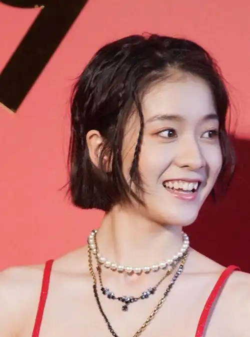 明星美照,图一清秀女神张雪迎,笑容甜美好迷人!_高清图集_新浪网