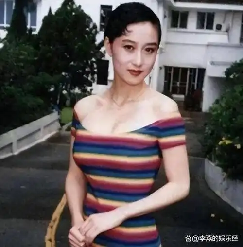 利智62岁幸福难掩被李连杰抛弃住贫民窟10年的黄秋燕怎样了