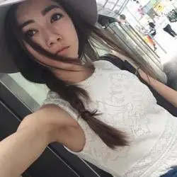 房祖名恋上19岁嫩模 女友nana外形亮眼