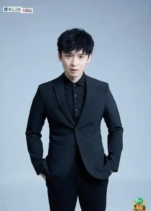 刘昊然缺席《高能2》,杨紫替补加入,定妆照显示主mc地位?