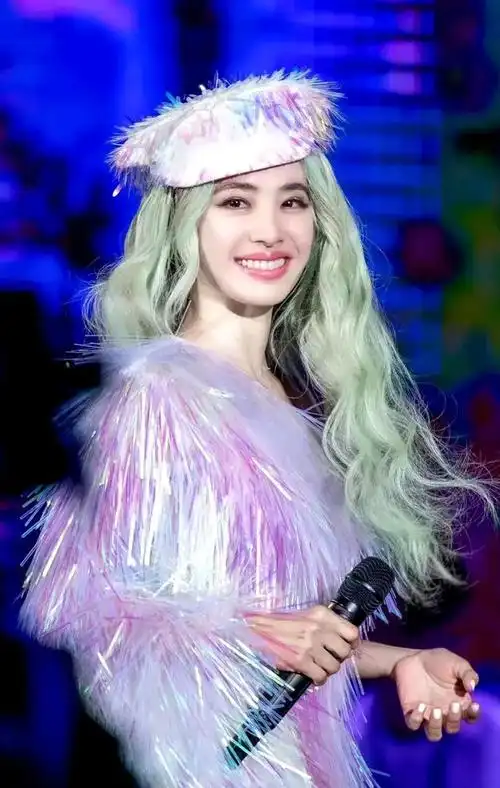 蔡依林究竟有多前卫轻松驾驭各种服装24年巡回演唱会即将开始