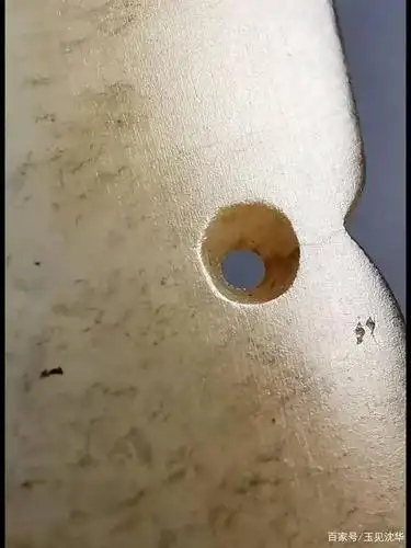 一,单锥度孔:指钻孔后形成一端孔径大,一端孔径小的锥度孔(古玉界称之