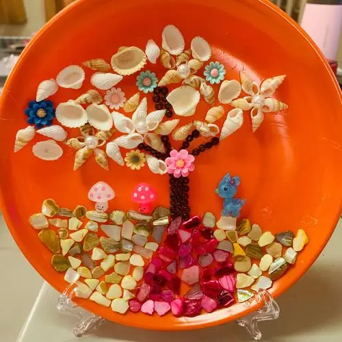 其它 高新区实验小学贝壳粘贴社团 写美篇一个一个地粘上,纯手工制作