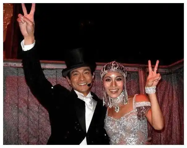 刘德华"御用女舞伴",16岁就跟随华仔,别人花再多钱也请不来_赖文慧