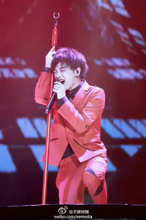 香港到处都能看华晨宇演唱会##华晨宇香港演唱会