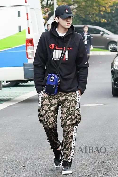 "2018海报街拍instar"候选人吴亦凡的全年街拍合辑:随性舒适,主打美式