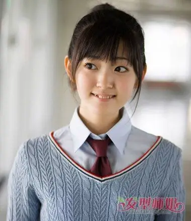 日系甜美齐刘海马尾辫扎发 扎发调高前刘海_发型师姐