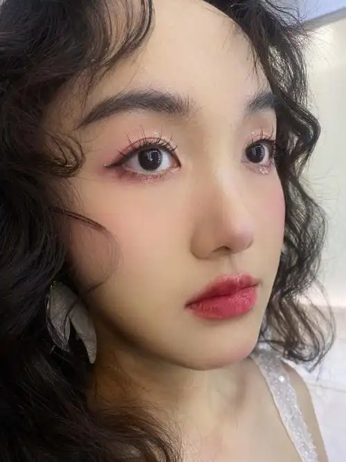 78谁画谁好看的氛围感妆容真的太绝了