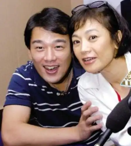 王耀庆的妻子郭晏青丈夫成名背后有泪有痛每月探班虽累但幸福