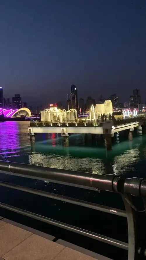 青岛情人坝_青岛景点排名一览表