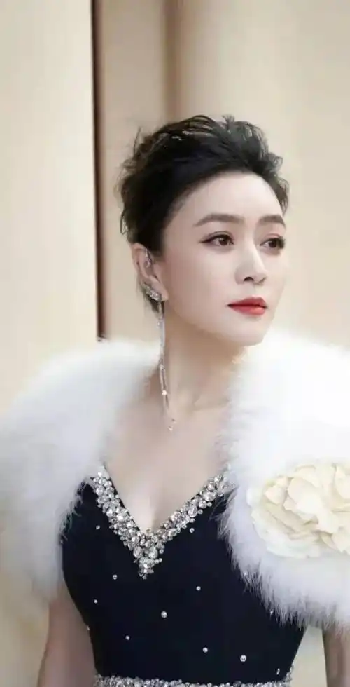 6位来自安徽的女星,个个皮肤白美,婀娜多姿_作品_吴京_时候