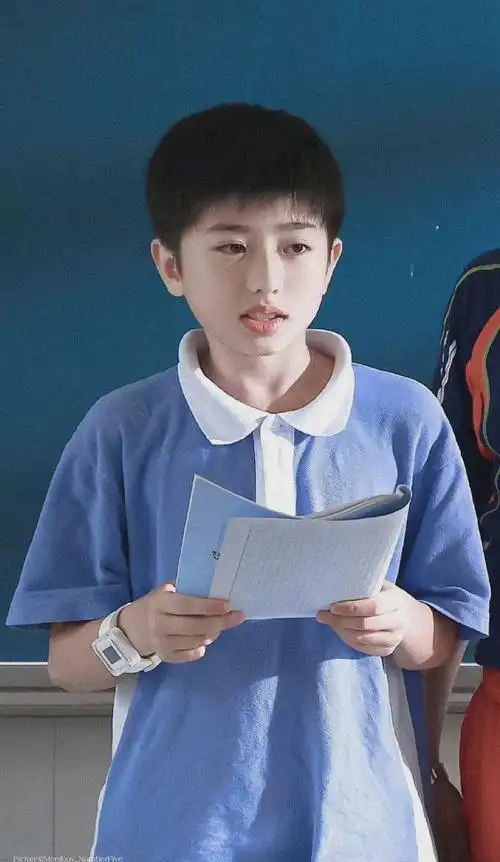 17岁时的蔡徐坤