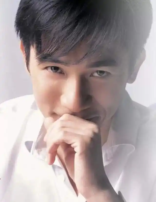 梁朝伟年轻时有多帅?可谓是貌比潘安,格外帅气