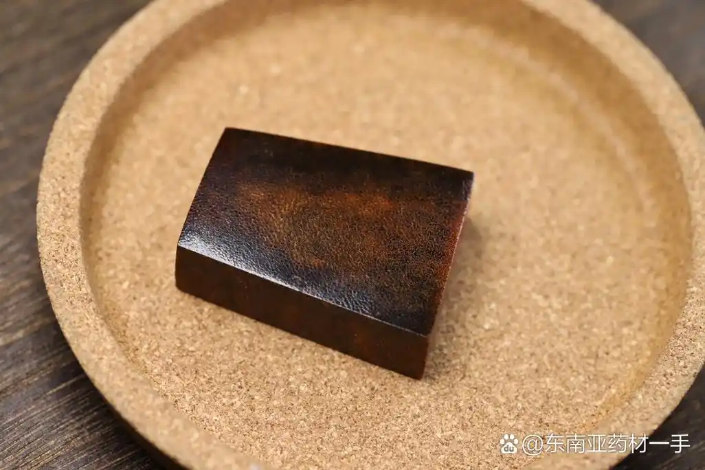 【顶尖藏品6107方牌】#犀牛角# 鱼子纹清晰,红皮老料,纹理清晰