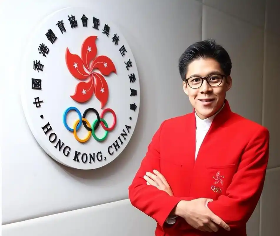 回顾:香港有前途两个年轻人?霍启刚是人大代表,另一个是政协委员