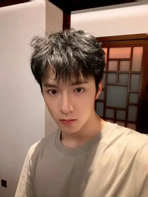 刘耀文电影第二十条##刘耀文韩雨辰