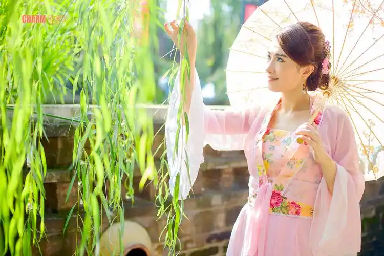 江南水乡柔弱美女古典气质优雅恬静迷人写真一