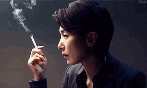 从万年不红到姐圈第一金瓜,万茜凭什么?