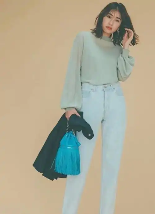 2021初夏最火的流行色显白又时髦跟着穿就对了