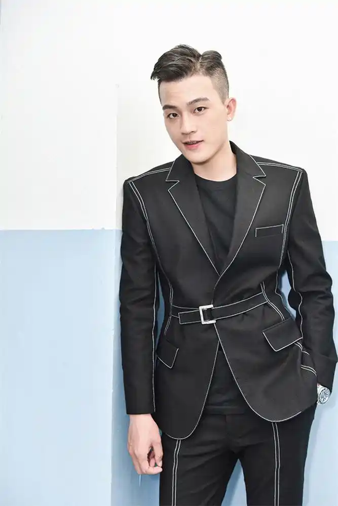 建军大业燃屏首映欧豪诠释90后版铁军领袖