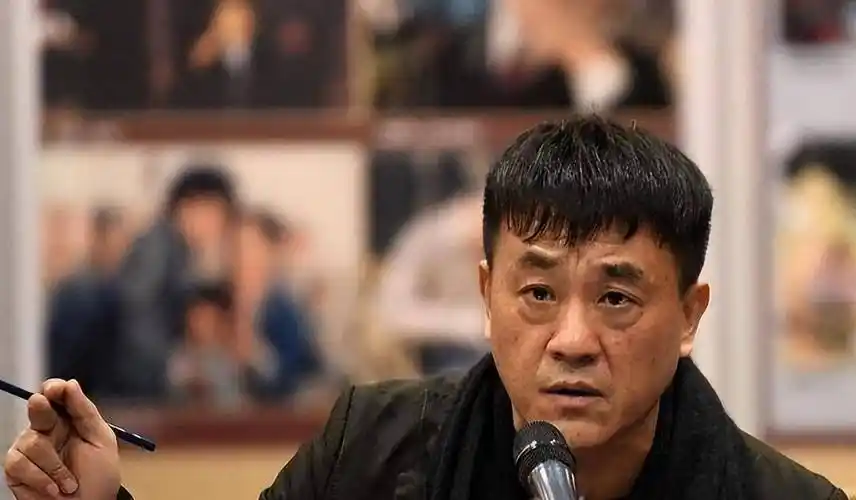 优秀演员何冰:吃饭时捡到个老婆,结婚24年零绯闻_李海洋_中戏_时候