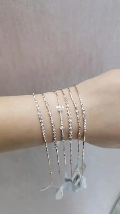周大福18k金钻石手链上新