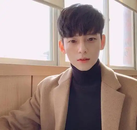 适合14岁男中学生发型有哪些?