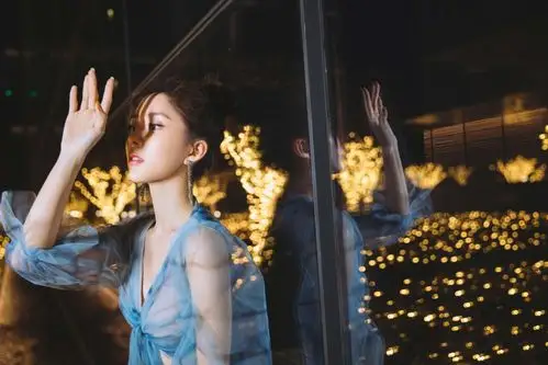 分享一组汤敏图片给大家,图中的明星图片壁纸会点缀你的电脑桌面,美化