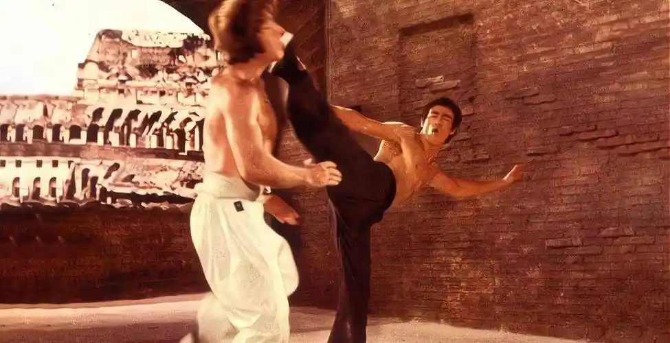 而李小龙是真功夫,结合影视资料告诉你_李连杰_肌肉_动作