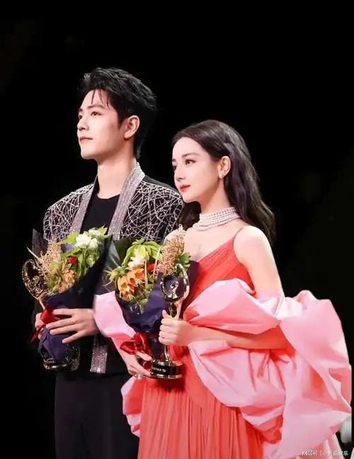 有没有觉得这俩对好养眼,合作绝对火爆|肖战|刘亦菲|迪丽热巴_网易