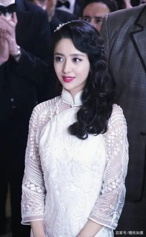 张雨绮《旗袍美探》