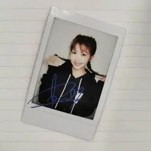 赶快行动起来吧~(注:私信格式为 姓名 手机号 地址 赖美云签名照 朋友