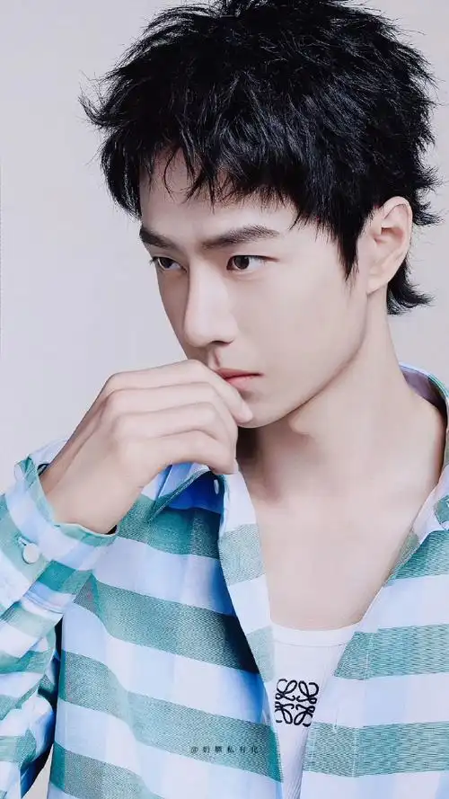 yibo moment#/#王一博的coolmoment#    09 奶膘成长记录册00