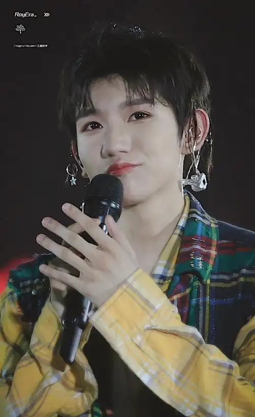 王源超话#王源2022时和岁暖#王源源@tfboys-王源嘟嘴合集众所周知男孩