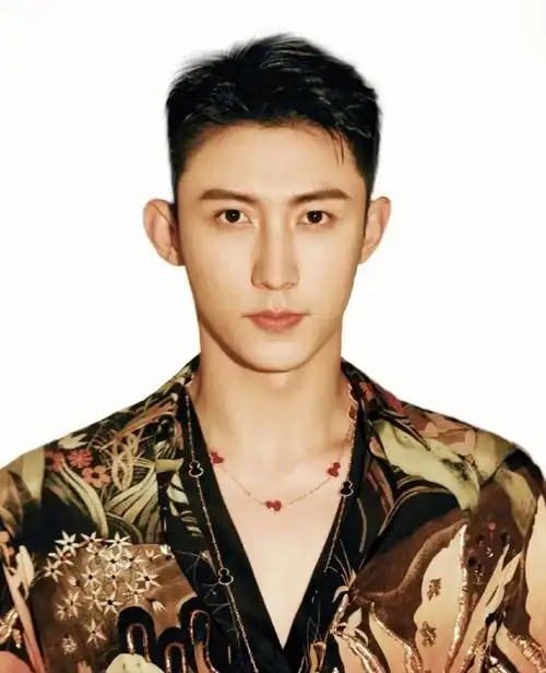 史上最帅证件照##黄景瑜爱上特种兵