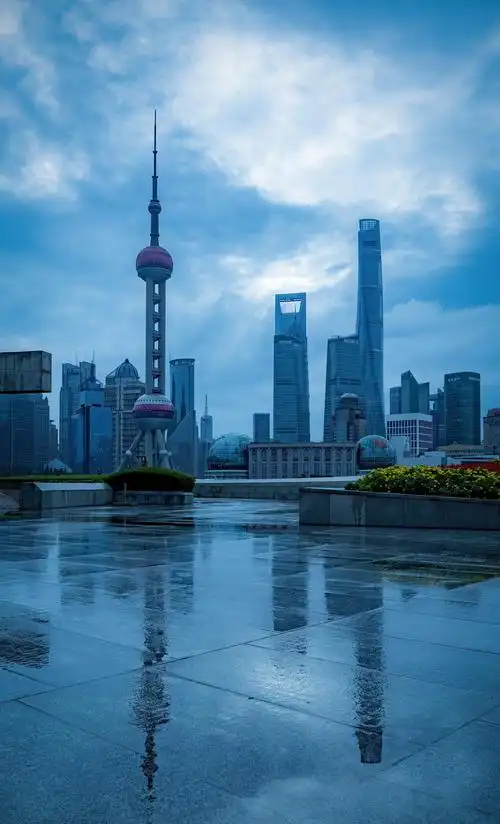 上海外滩风光倒影