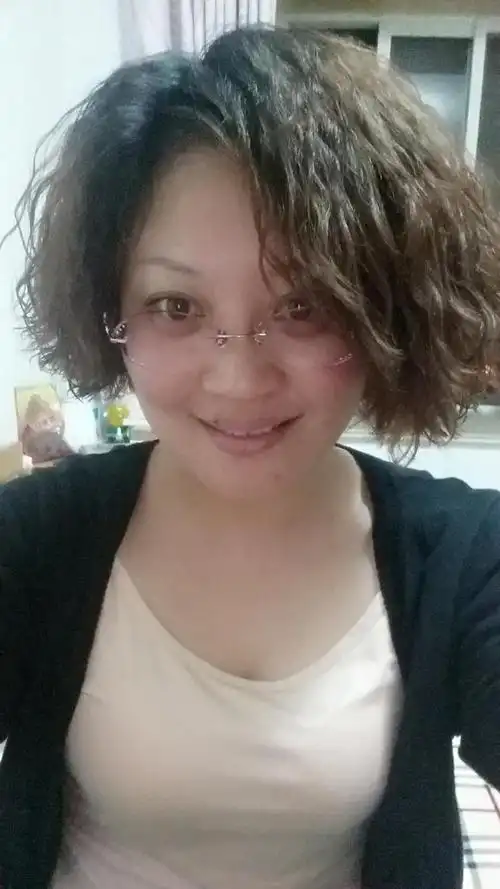 37岁离异女征婚照片(id:79183965)_江苏苏州征婚交友_珍爱网