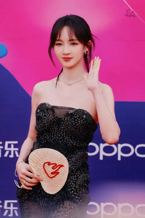 孟佳qq音乐巅峰盛典