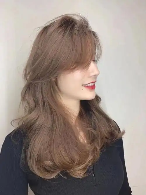 女士发型款式多种多样,也许已经尝试很多种了,让你发现了自己不一样的