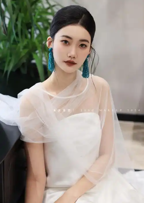 31323034 343232363237 · 雀丝造型|婚纱造型