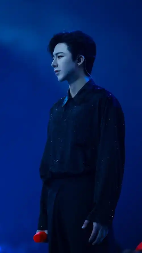 摩登兄弟刘宇宁在澳门最新最大#银河综艺馆#给我们带来的精彩演出!