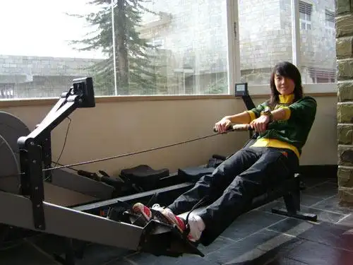 图文:奥运舵手北部赛区选拔 李鹤男闲暇也训练